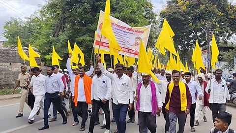 nandgaon dhangar community protest st reservation demand