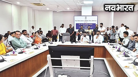 Pune Development Murlidhar Mohol issues strict directives at review meeting