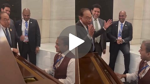 brics summit 2026 gala dinner malasiya pm viral video