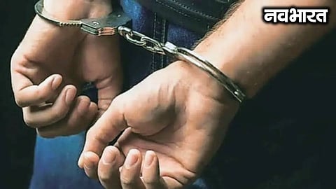 ACB action at Thane District Collector's office; two employees arrested while accepting a bribe of ₹50,000