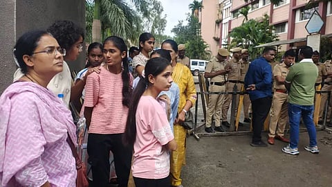 upsc exam nashik 2 minute delay students protest