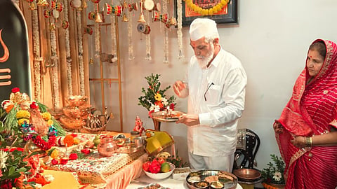 dada bhuse ganeshotsav manoj jarange patil protest appeal