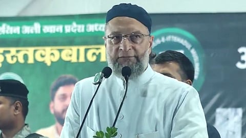 Asaduddin Owaisi address to public meeting