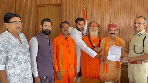 Hindu festival committee met commissioner