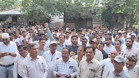 Patwari union members submitting a memorandum