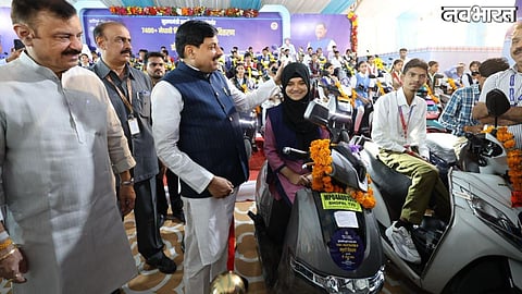 CM Mohan Yadav distributes scooties to meritorious students