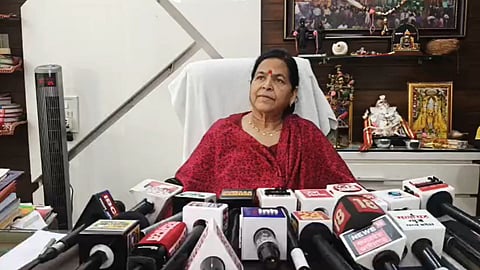 Usha Thakur On Garba Pandal