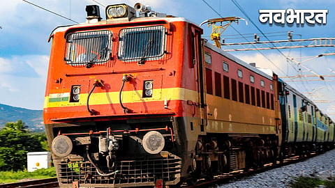 Khadki Railway Station and Jaipur Express train