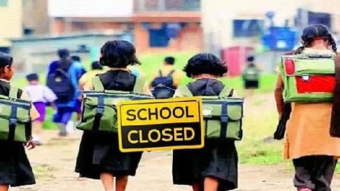 Gadchiroli School Closed Before Time Parents Protest