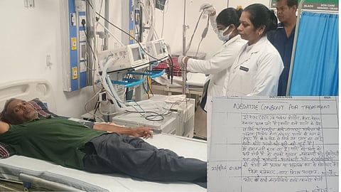 Prahlad Pandey protesting against illegal banners and posters in Indore