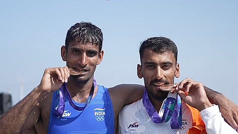 Satnam Singh And Salman Khan Win Bronze Medal