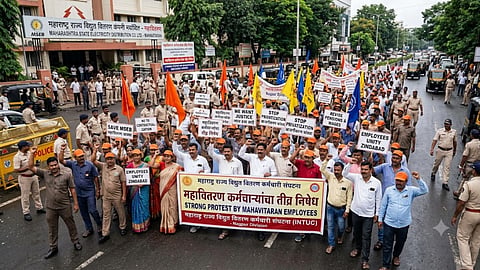 mahavitaran 44 contract workers five month salary pending bhandara