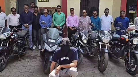 kalyan crime branch two arrested 15 vehicle theft cases 21 bikes
