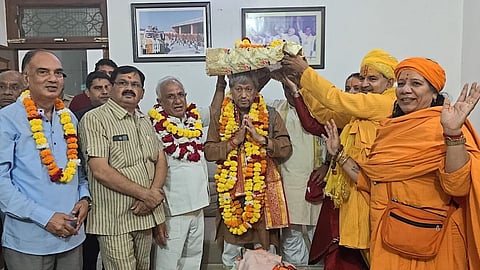 Krishna Janmabhoomi Temple: Tirath Singh Rawat Performs Puja of Sankalp Rajat Shila Mathura