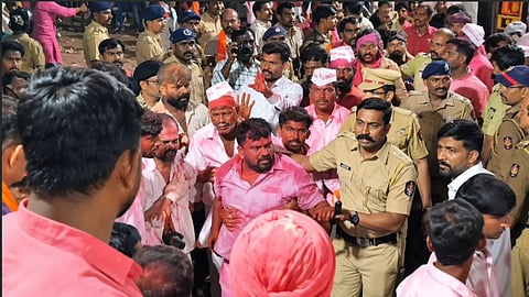 ganesh visarjan procession gulal dispute chhatrapati sambhajinagar