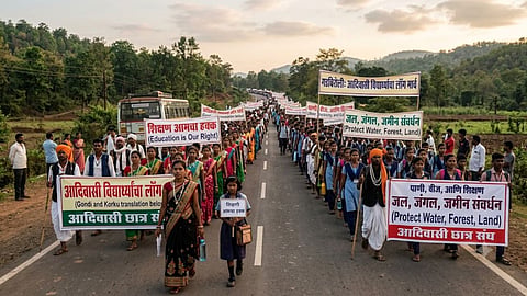 nashik tribal students long march mumbai raj bhavan
