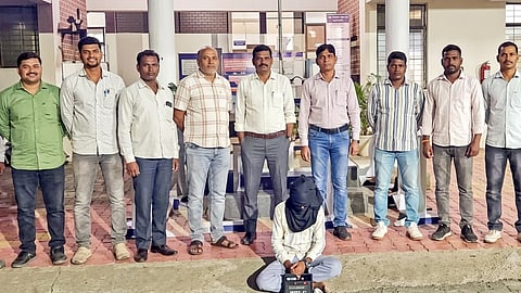 Amravati Murder Auto Search