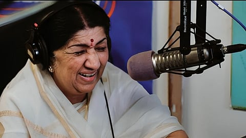 Lata Mangeshkar Dilip Kumar Story