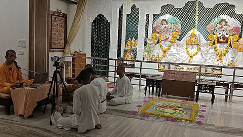 Sanjhi Festival in Agra: 16 Day Celebration Showcases Braj Culture and Radha Krishna Traditions