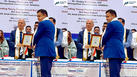 mmrda commissioner sanjay mukherjee man of the year award