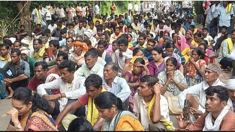 gadchiroli tribal community morcha pending demands