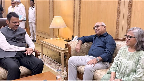 cm devendra fadnavis meets captain smit machhar family praises bravery