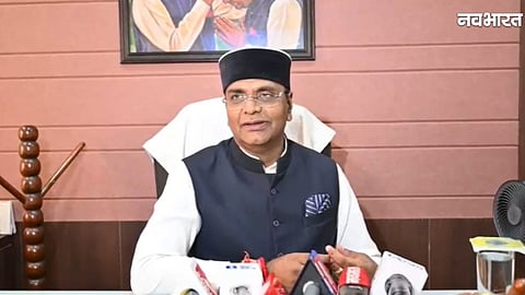 Vishwas Sarang addressing media