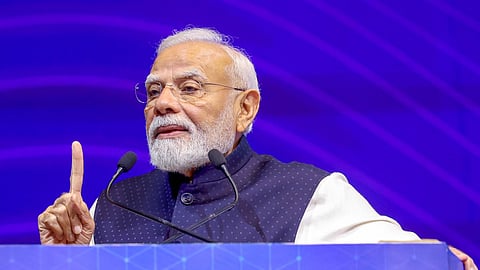pm narendra modi india mobile congress nana patekar death