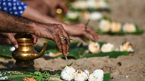 Sarva pitru amavasya 2026 date muhurat daan.