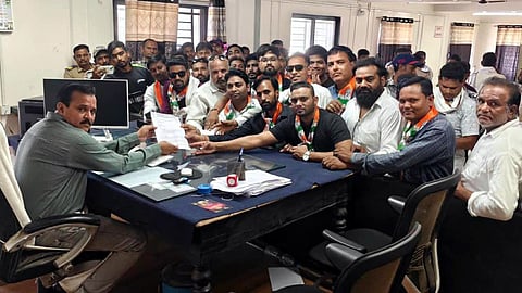 akot youth congress protest mpsc paper leak