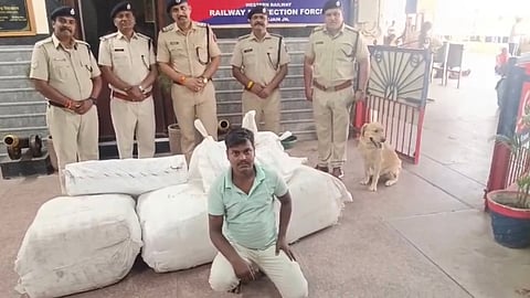 Ujjain RPF busts interstate gang involved in moving train thefts