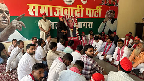 Mulayam Singh Yadav Death Anniversary: Shabbir Abbas Vows to Continue Fight for Socialism in Agra