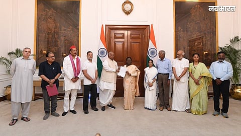 INDIA BLOC MEETS PRESIDENT MURMU