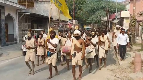 Rinku Singh Leads 200 Devotees in Vrindavan Panchkoshi Parikrama During Navratri