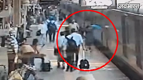 mother and daughter trapped between moving train and platform at Bhopal railway station