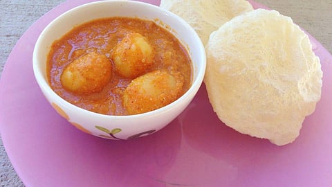 Bengali Poori aloo dum recipe.