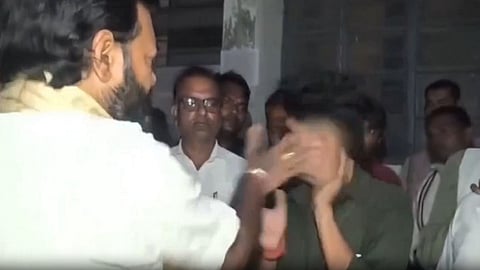 BJP MLA slaps warehouse in-charge