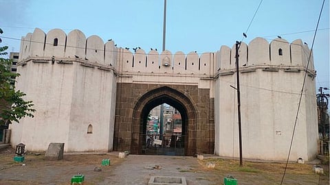 Chhatrapati Sambhajinagar Roshan Gate Land Ownership Dispute