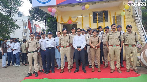Khandwa SP Agam Jain inaugurates a free helmet bank