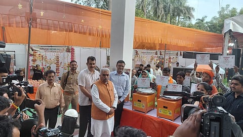 UP Mati Kala Mahotsav 2026: Yogi Government Promotes Traditional Pottery and Rural Entrepreneurship