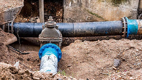 Dabki Road's water supply Khandit-JCB uprooted water pipeline