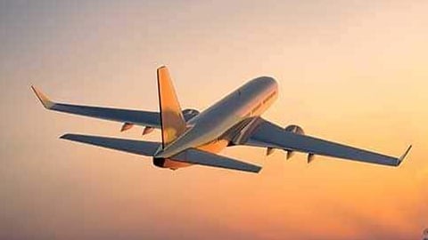 ऑपरेशन सिंदूर के कारण 200 से अधिक उड़ानें रद्द, 18 हवाई अड्डे अस्थायी रूप से बंद; यात्रियों को मिलेंगे फुल रिफंड
