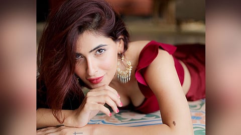 ragini-mms-actress-karishma-sharma-birthday-see-her-bold-and-hot-photo