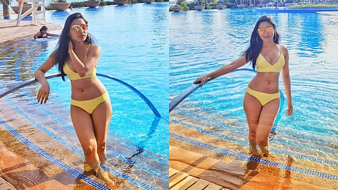 Donal Bisht Hot Bikini photos: टीवी की बोल्ड अदाकारा डोनल बिष्ट (Donal Bisht) बहुत जल्द साउथ सिनेमा में कदम रखने जा रही हैं। ‘डीटीएस’ के जरिए अदाकारा साउथ इंडस्ट्री में धमाकेदार एंट्री करने वाली है। अपनी नई पारी शुरू करने से पहले डोनल बिष्ट ने सोशल मीडिया पर बिकिनी फोटोज पोस्ट कर तहलका मचा दिया हैं। इन तस्वीरों में अदाकारा येलो कलर की बिकिनी में दिखाई दी। डोनल बिष्ट का यह अंदाज उनके फैंस को काफी पसंद आ रहा हैं। आप भी देखें इन बोल्ड तस्वीरों को- (फोटो साभार- @ Donal Bisht)
