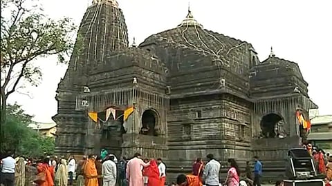Trimbakeshwar Devasthan sent a bill of one crore to the administration, what is the whole matter