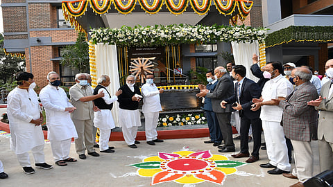 The work of MGM in the field of education is commendable_ Sharad Pawar