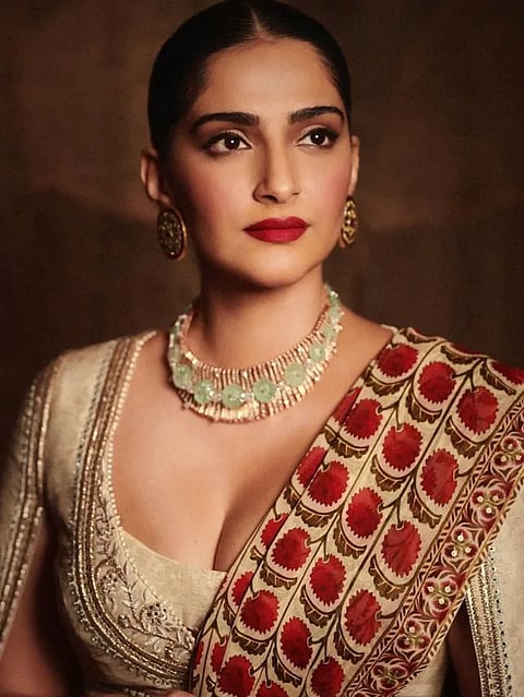 sonamkapoor_338722473_108816432174365_6641990335389945668_n