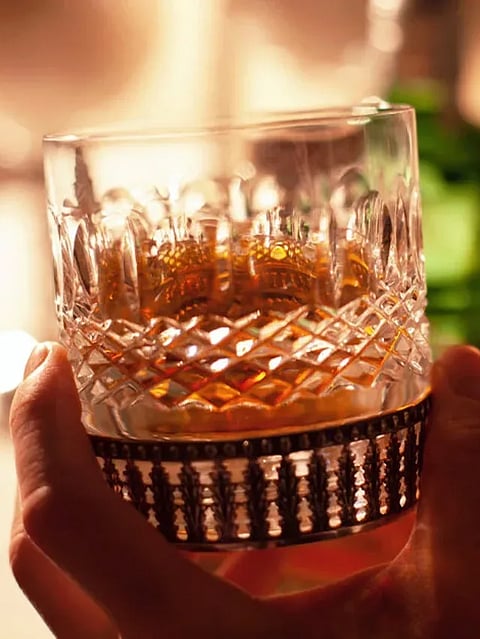 alcohol-alcoholic-whisky-1200x628-facebook-1200x628