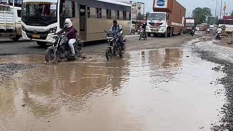Chakan-Talegaon Road