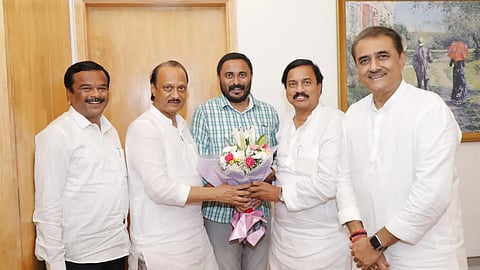 Independent MLA Devendra Mahadevrao Bhuyar met Deputy CM Ajit Pawar at his residence in Mumbai today